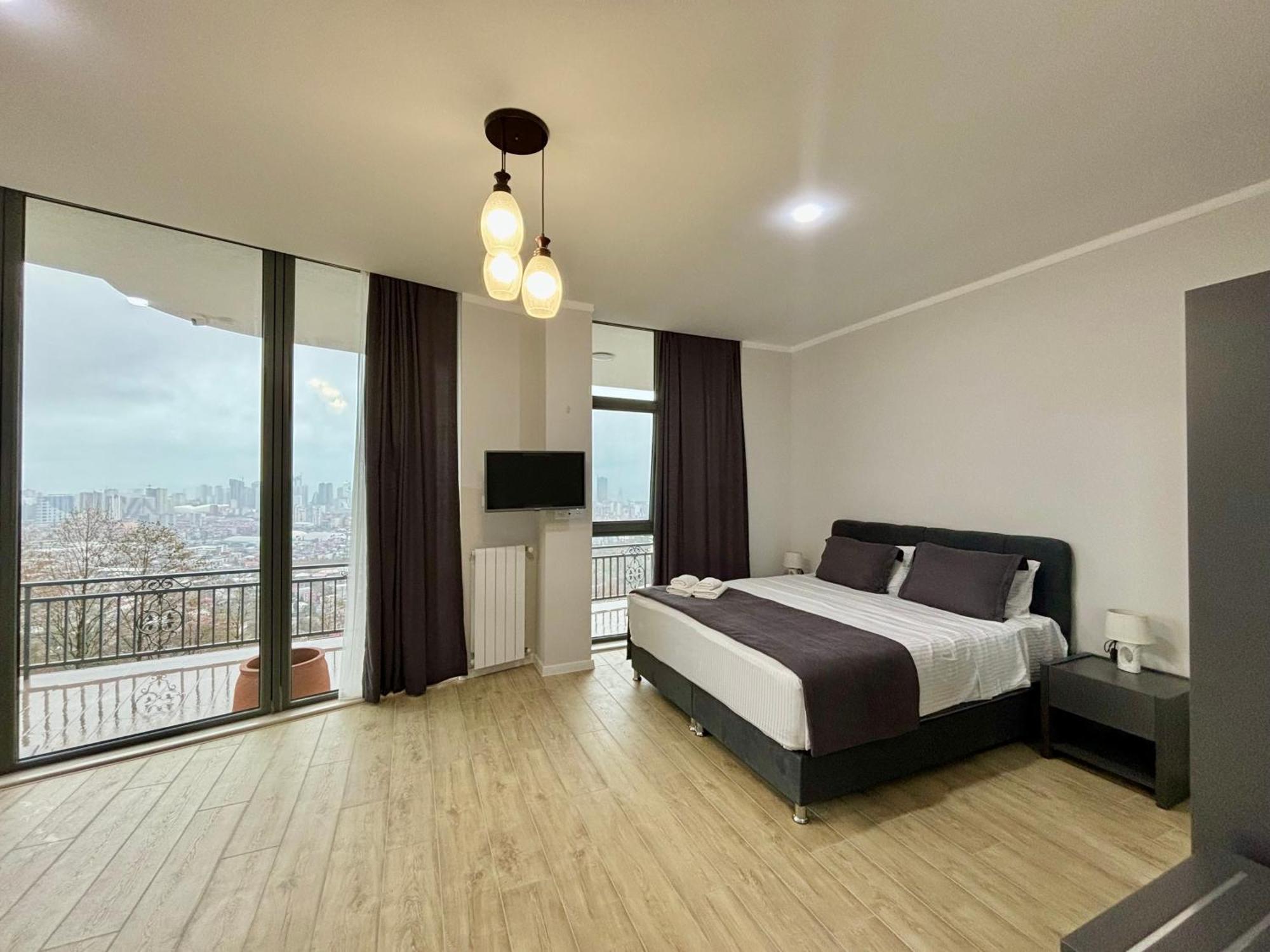 Hillside Inn บาทูมิ ภายนอก รูปภาพ